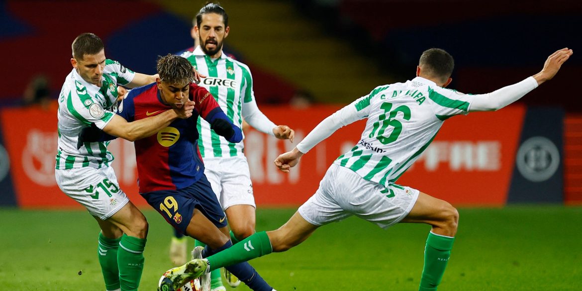 Pep personally driving surprise Man City move for "fantastic" Rodri heir