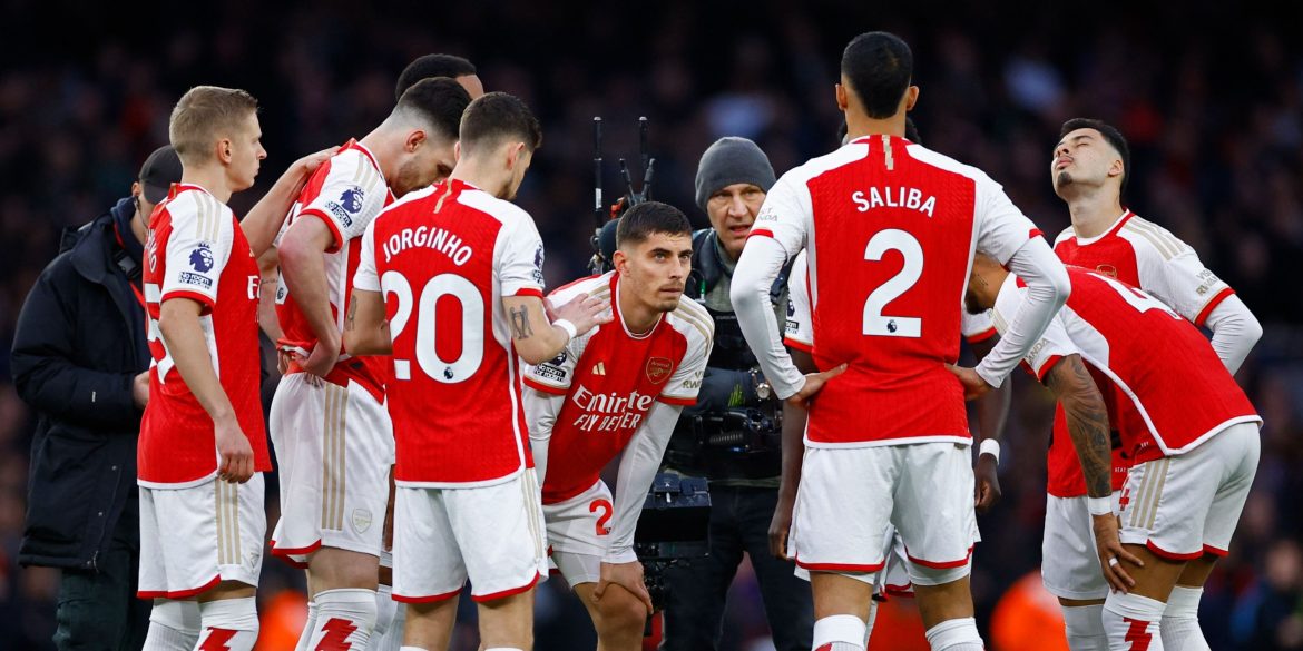 £30 million Arsenal star close to leaving after agreeing drastic wage cut