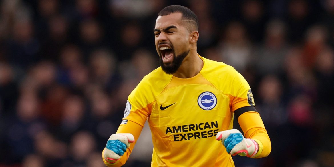 Chelsea Make "Official Bid" For "Monster" Keeper